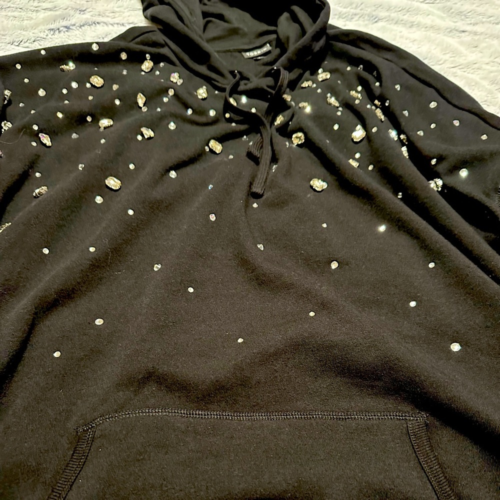 Torrid oversized sweatshirt with rhinestones. Black size 4